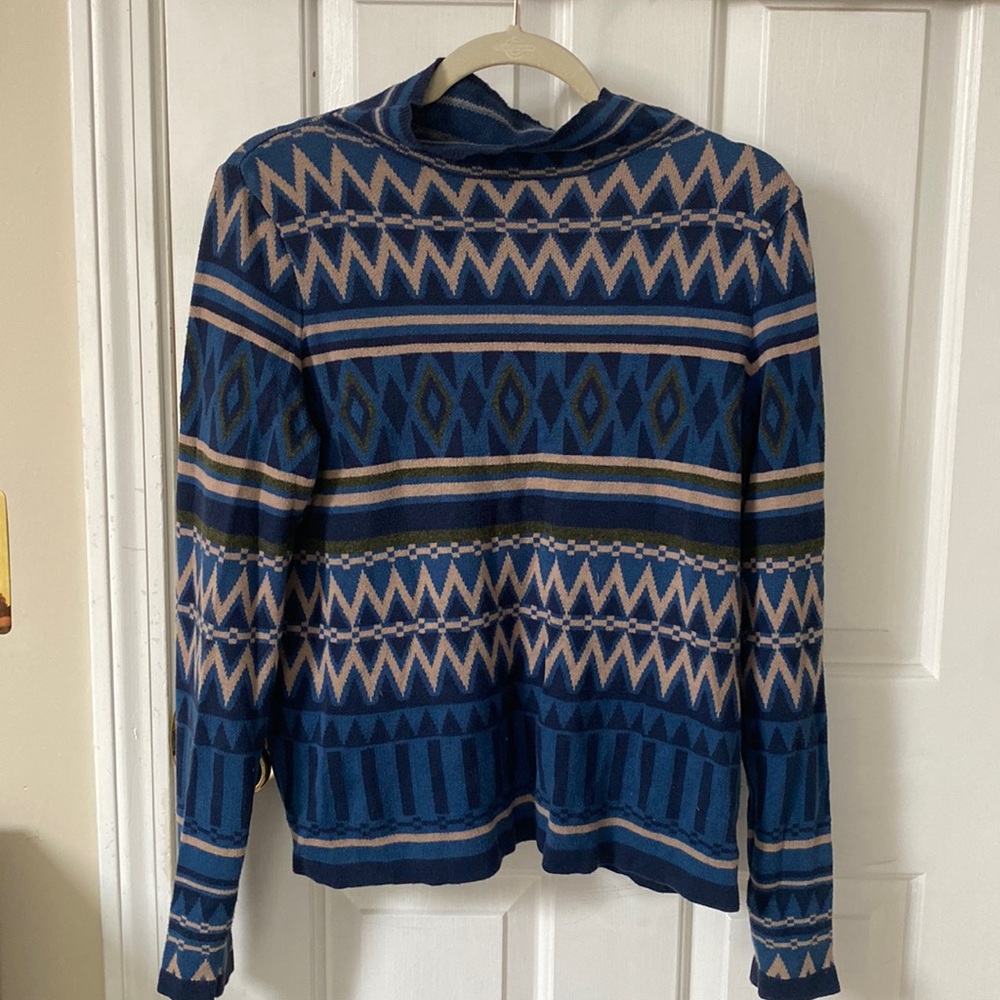 Thin blue turtle neck